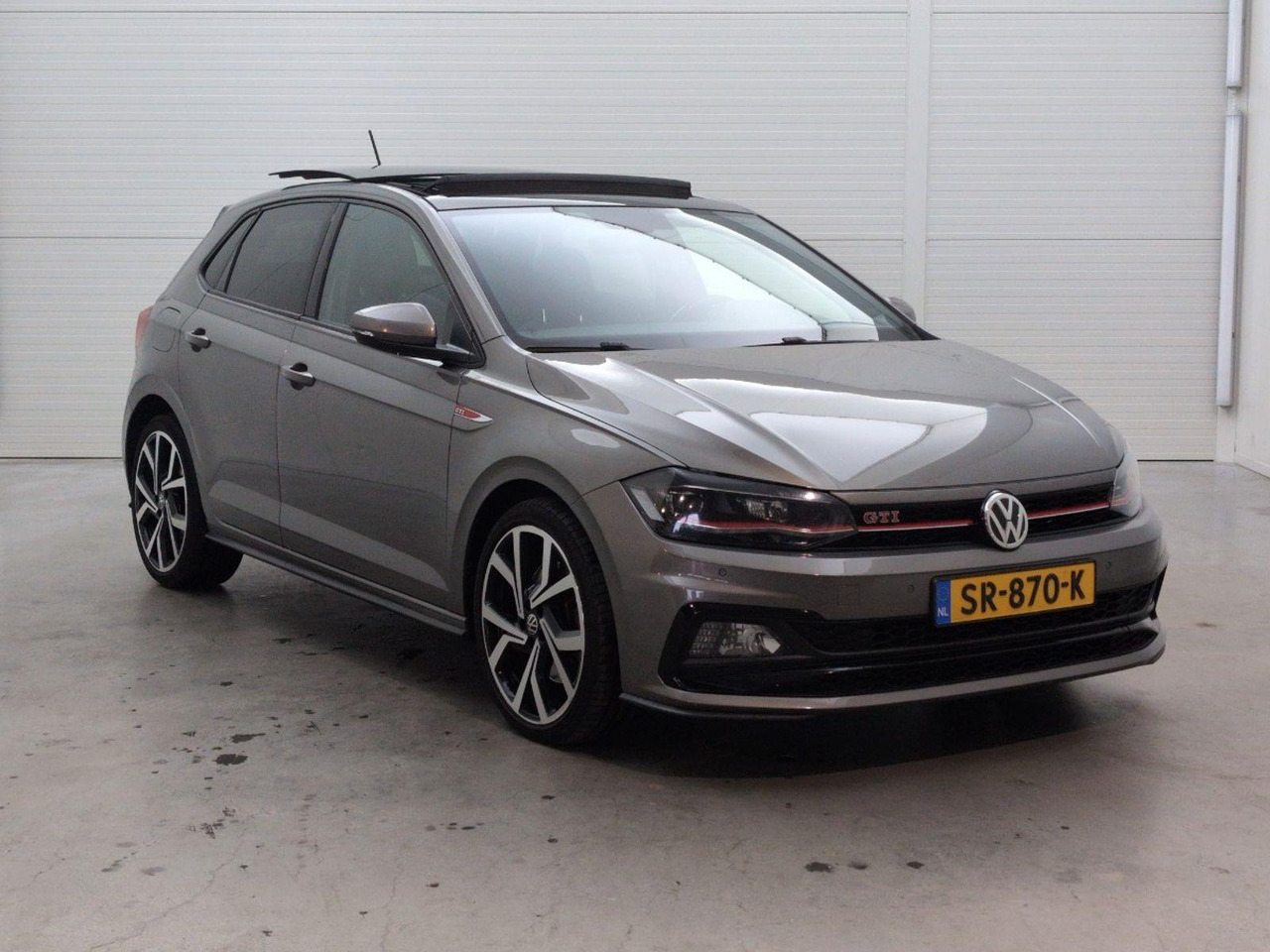Volkswagen Polo 2.0 TSI GTI | 2018 | 208.534 km | Automaat | SR870K | NAP: Logisch - Hatchback: picture 2 Volkswagen Polo 2.0 TSI GTI | 2018 | 208.534 km | Automaat | SR870K | NAP: Logisch - Hatchback: picture 2
