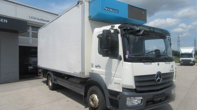 Mercedes-Benz Atego 1527L Tiefkühler, LBW,... - Refrigerator truck: picture 3 Mercedes-Benz Atego 1527L Tiefkühler, LBW,... - Refrigerator truck: picture 3