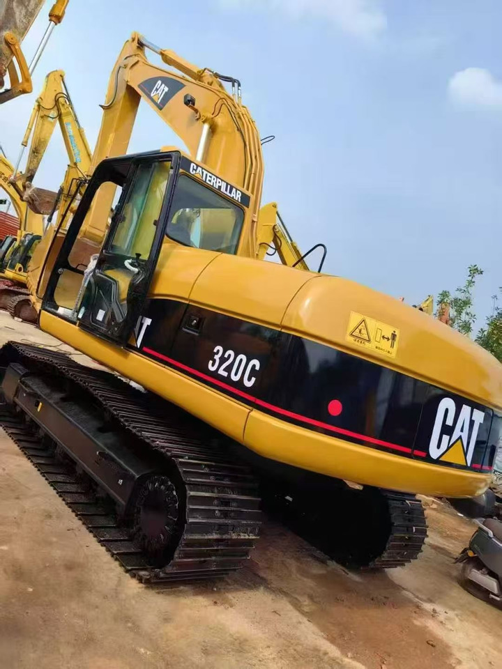 CATPILLAR 320CL - Crawler excavator: picture 1 CATPILLAR 320CL - Crawler excavator: picture 1