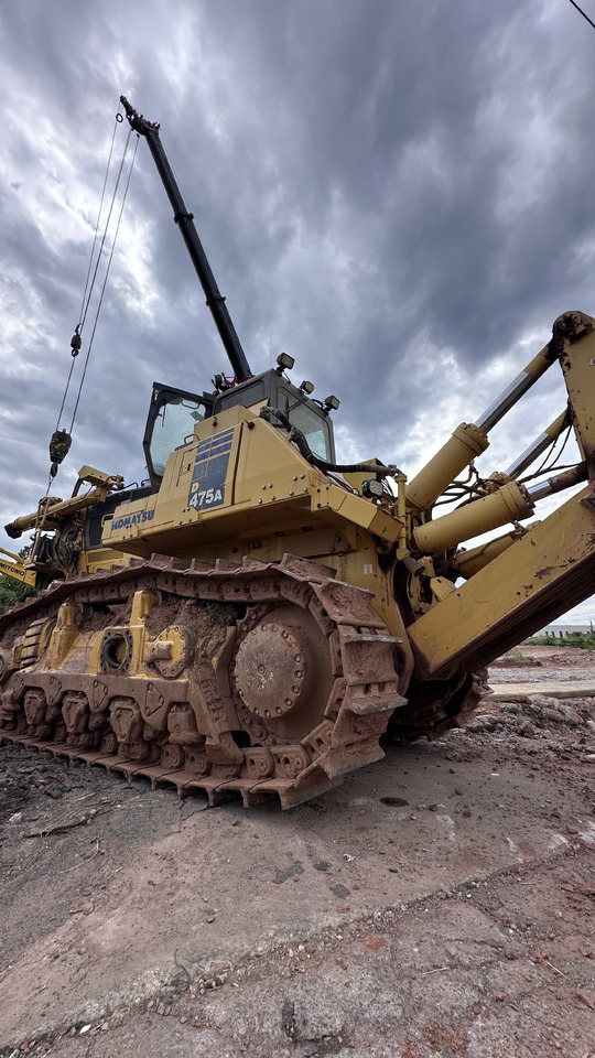KOMATSU D475A-5EO - Tool/ Equipment: picture 2 KOMATSU D475A-5EO - Tool/ Equipment: picture 2