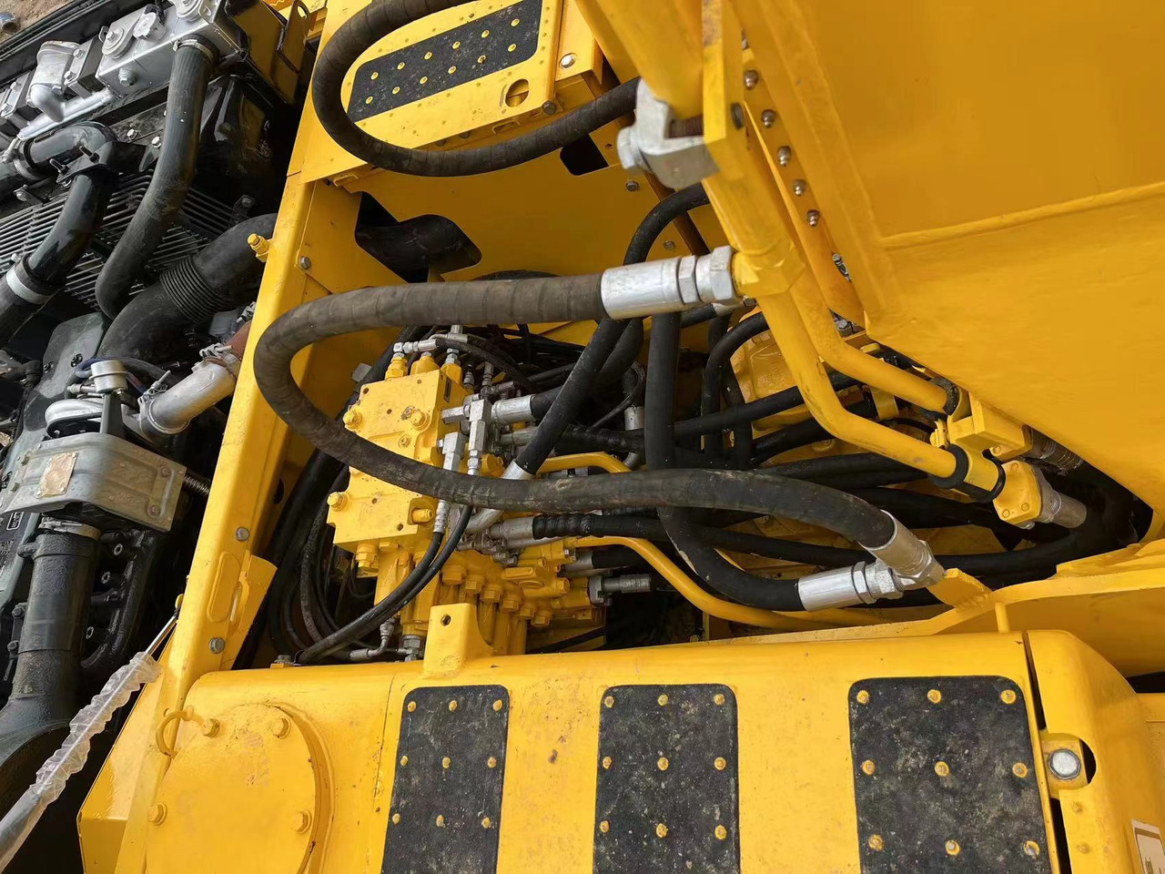 New Crawler excavator Komatsu PC200-7: picture 6