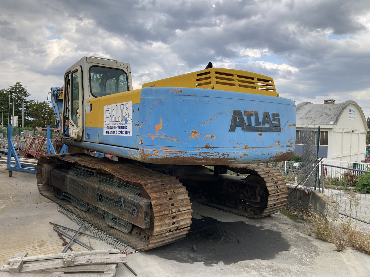 PELLE SUR CHENILLES ATLAS - Crawler excavator: picture 1 PELLE SUR CHENILLES ATLAS - Crawler excavator: picture 1