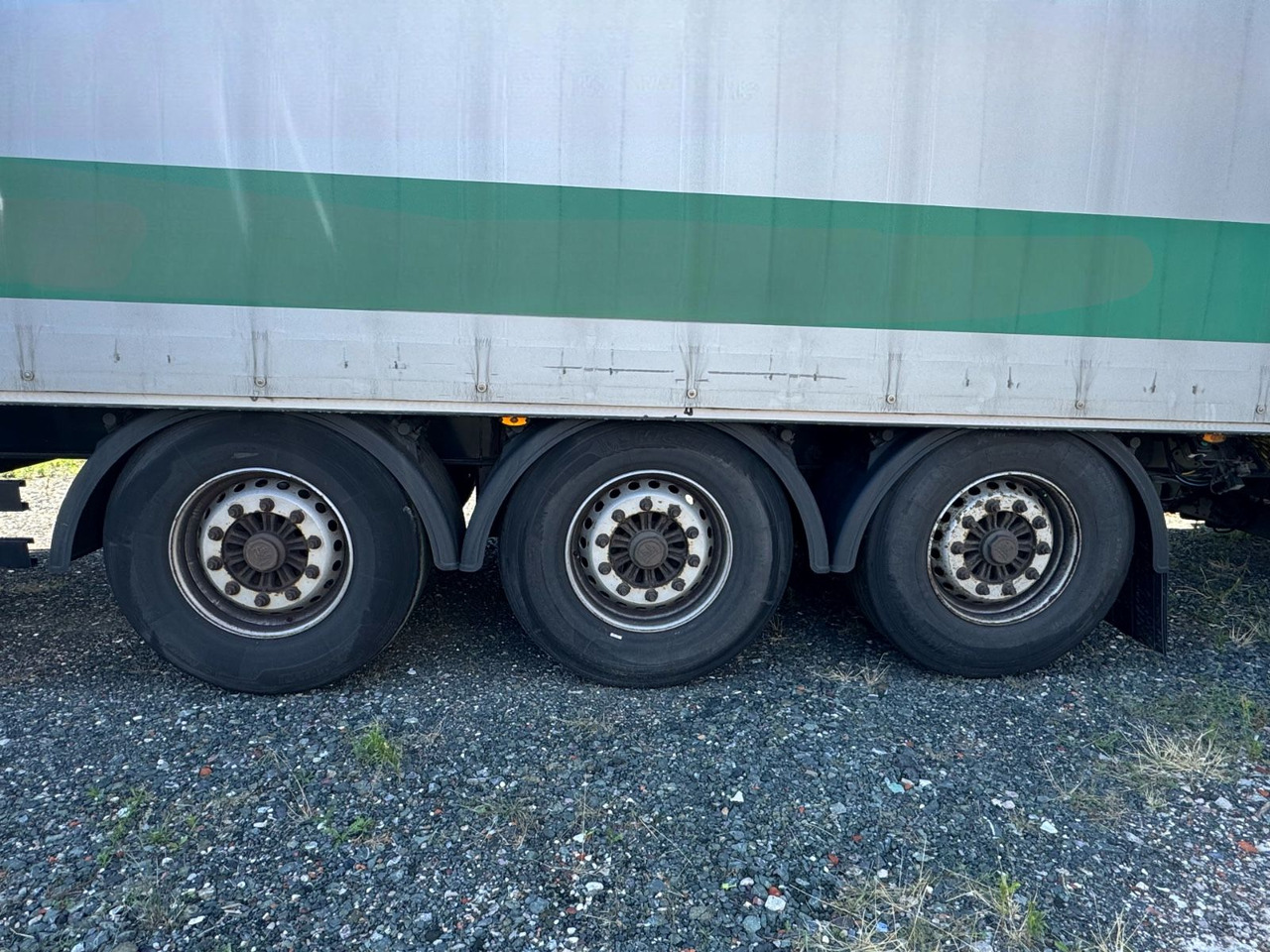 Kögel LBW/SafeServer/Lift/GT-Zertifikat - Curtainsider semi-trailer: picture 4 Kögel LBW/SafeServer/Lift/GT-Zertifikat - Curtainsider semi-trailer: picture 4