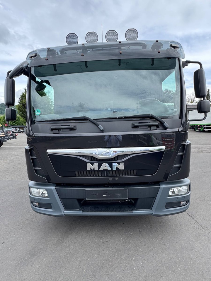 MAN TGL 12.220/LBW/Klima/Navi/2xAHK - Beverage truck: picture 4 MAN TGL 12.220/LBW/Klima/Navi/2xAHK - Beverage truck: picture 4