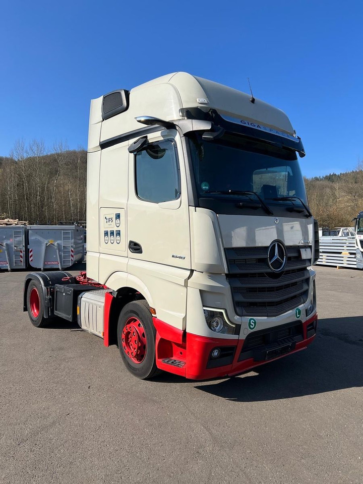 Mercedes-Benz Actros 1848 LS/GIGA/MirrorCam/Retarder/2instock - Tractor unit: picture 1 Mercedes-Benz Actros 1848 LS/GIGA/MirrorCam/Retarder/2instock - Tractor unit: picture 1