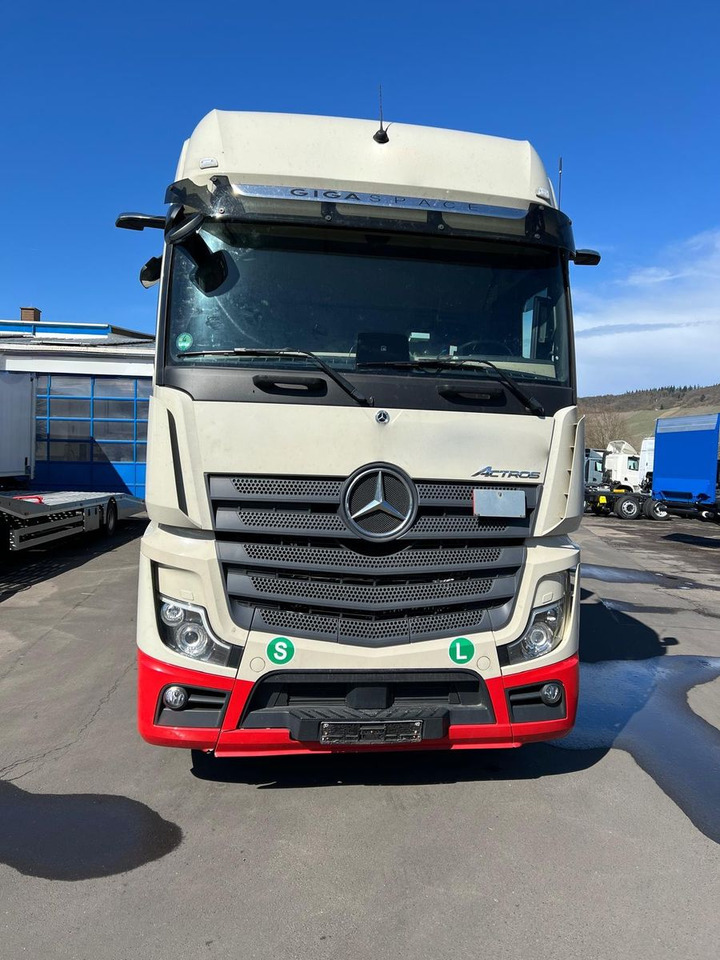 Mercedes-Benz Actros 1848 LS/GIGA/MirrorCam/Retarder/2instock - Tractor unit: picture 3 Mercedes-Benz Actros 1848 LS/GIGA/MirrorCam/Retarder/2instock - Tractor unit: picture 3
