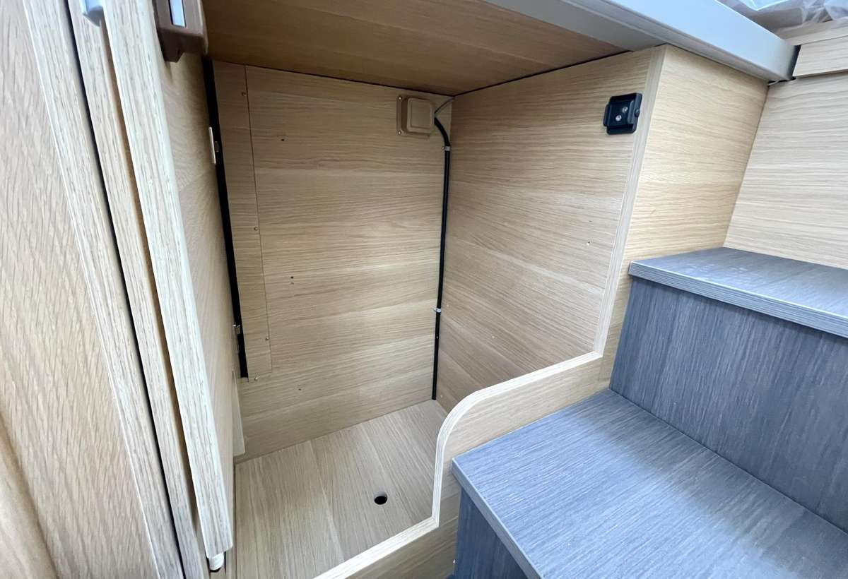 New Semi-integrated motorhome ADRIA Matrix Axess 650 SL: picture 14
