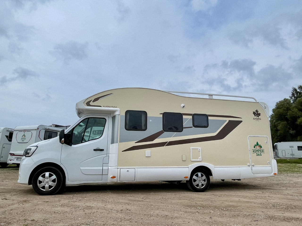 AHORN CAMP Alaska TD plus - Semi-integrated motorhome: picture 3 AHORN CAMP Alaska TD plus - Semi-integrated motorhome: picture 3