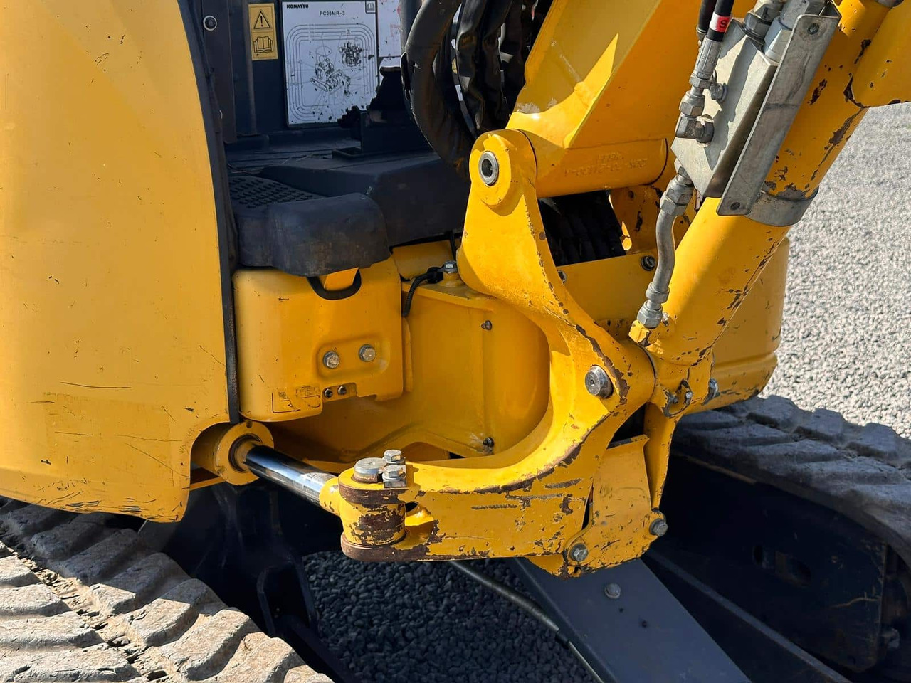 Mini excavator KOMATSU PC26MR-3: picture 16