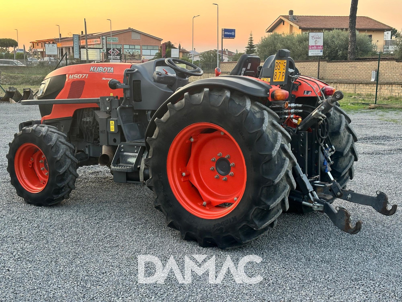 KUBOTA M5071 - Farm tractor: picture 2 KUBOTA M5071 - Farm tractor: picture 2