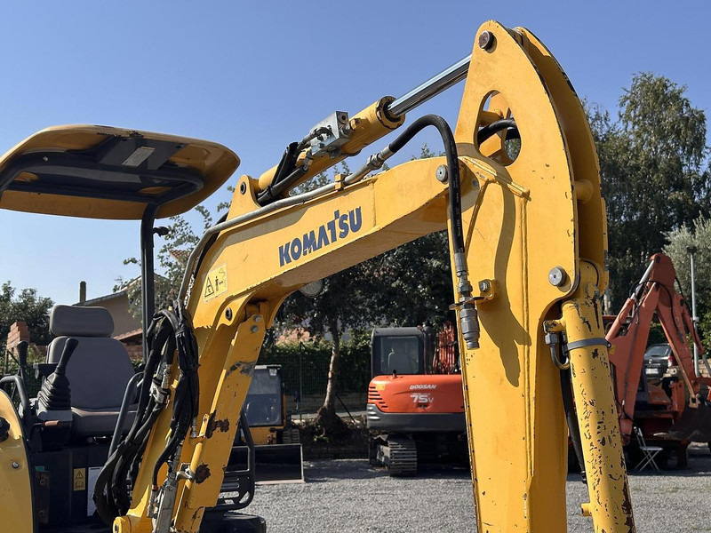 Mini excavator Komatsu PC26MR-3: picture 7