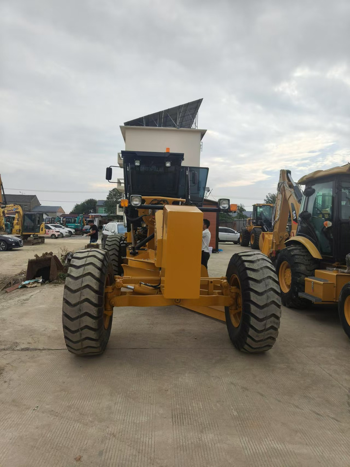 Grader CATERPILLAR 140H: picture 8