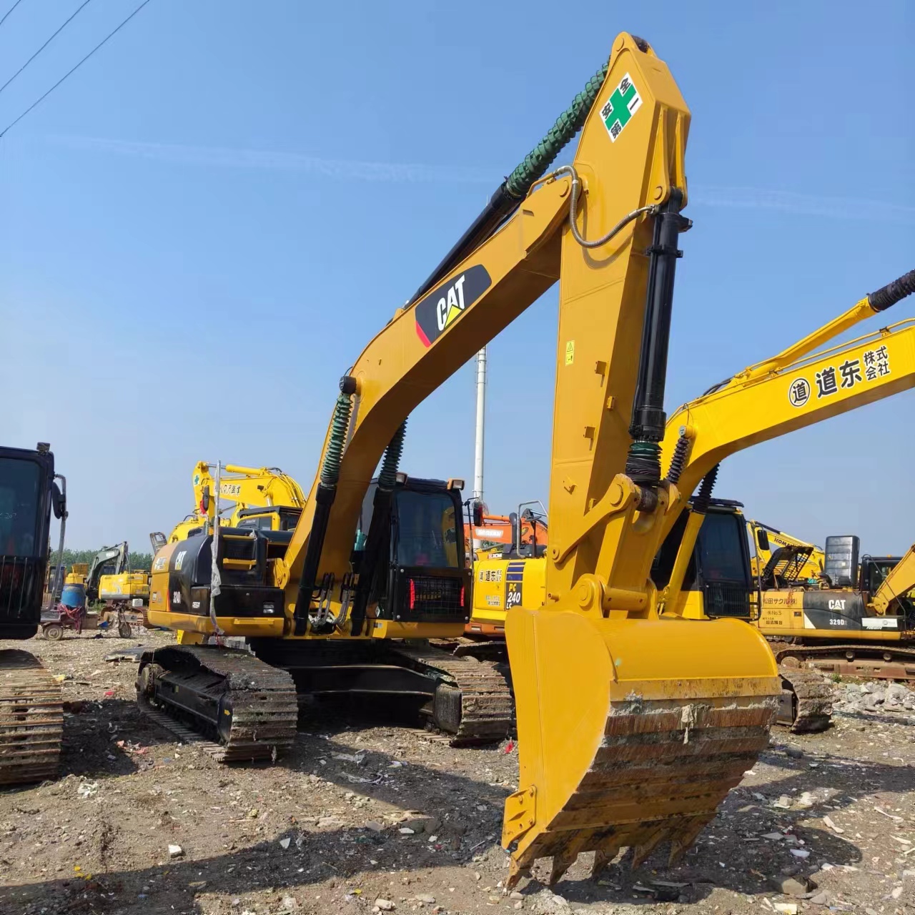 CATERPILLAR 324 - Crawler excavator: picture 2 CATERPILLAR 324 - Crawler excavator: picture 2