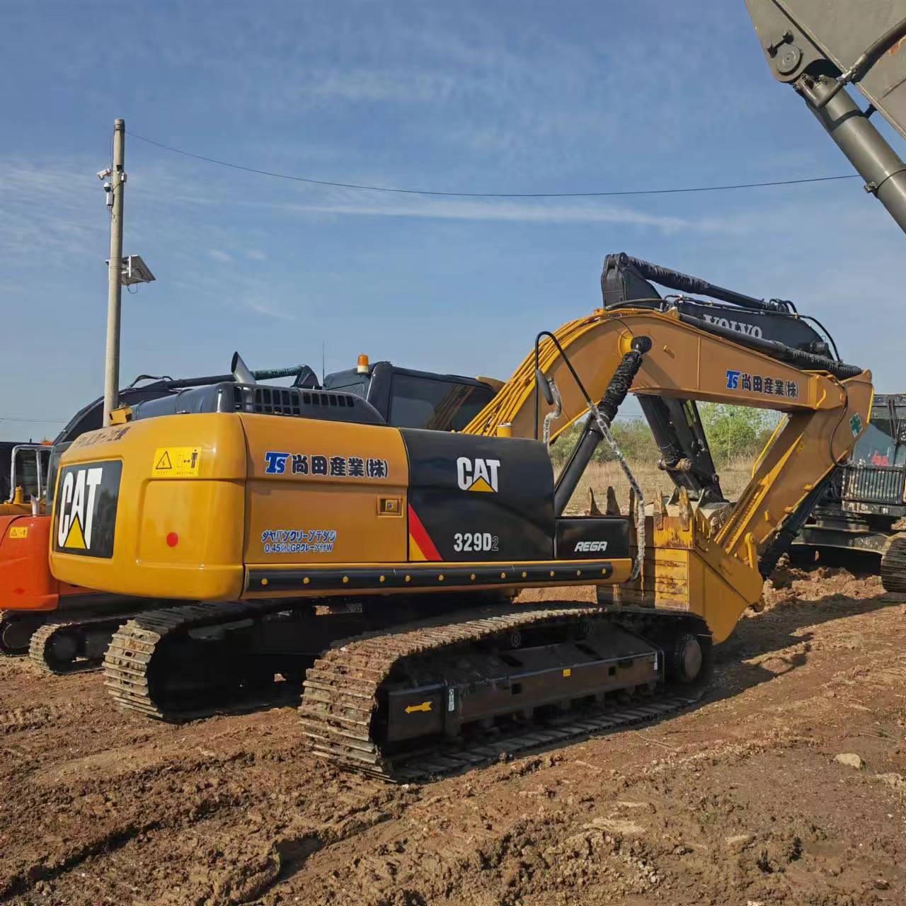CATERPILLAR 329D2 - Crawler excavator: picture 1 CATERPILLAR 329D2 - Crawler excavator: picture 1