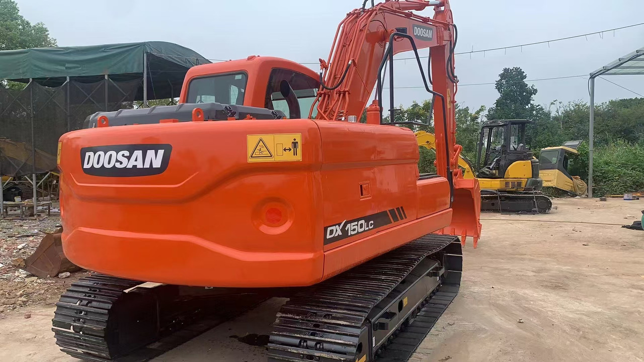 DOOSAN DX150 - Crawler excavator: picture 5 DOOSAN DX150 - Crawler excavator: picture 5