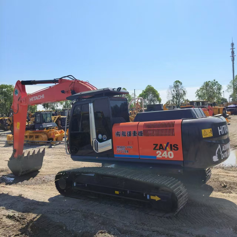 HITACHI ZX240 - Crawler excavator: picture 3 HITACHI ZX240 - Crawler excavator: picture 3