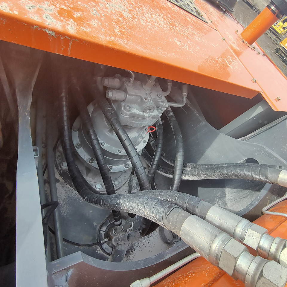 HITACHI ZX350 - Crawler excavator: picture 5 HITACHI ZX350 - Crawler excavator: picture 5
