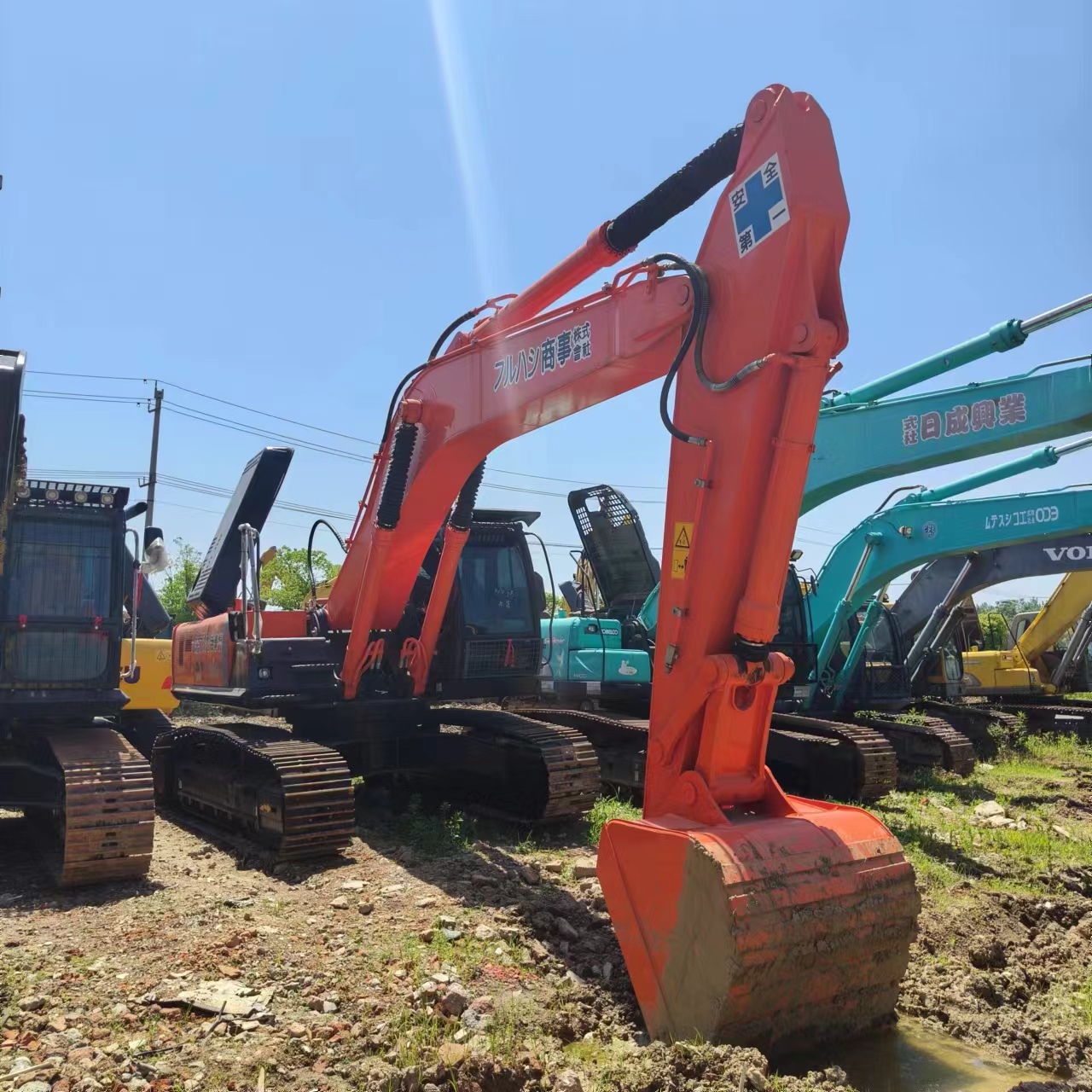 HITACHI ZX350 - Crawler excavator: picture 1 HITACHI ZX350 - Crawler excavator: picture 1