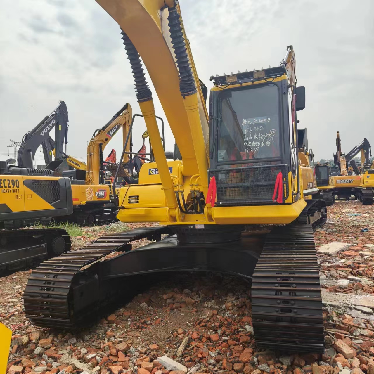 Crawler excavator KOMATSU PC240: picture 6