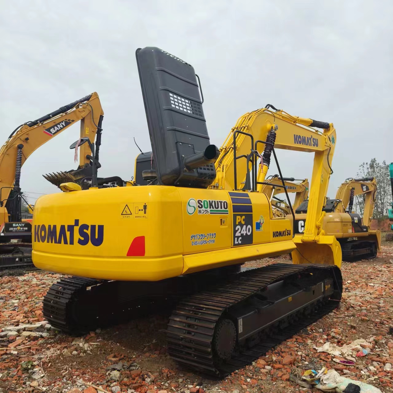 KOMATSU PC240 - Crawler excavator: picture 4 KOMATSU PC240 - Crawler excavator: picture 4
