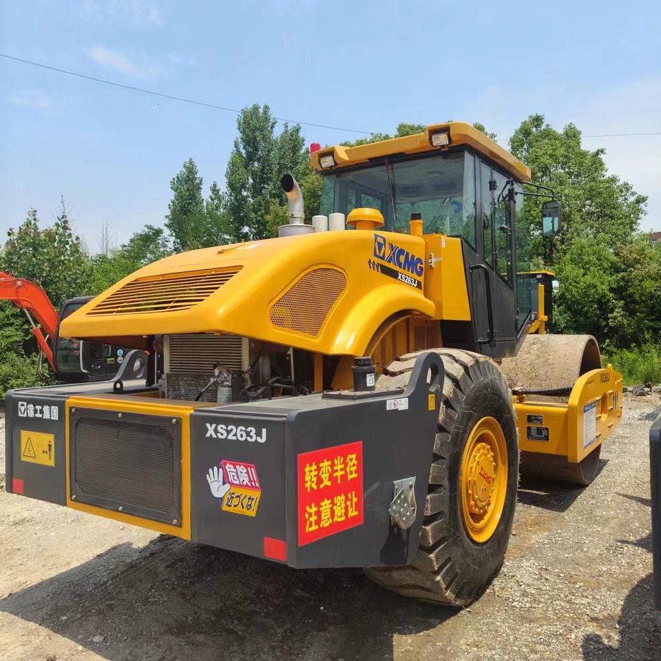 XCMG XS263J - Compactor: picture 2 XCMG XS263J - Compactor: picture 2