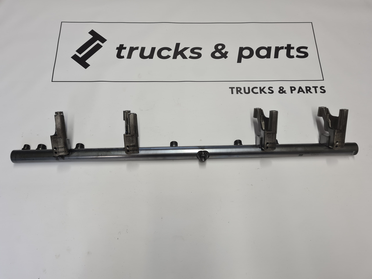 DELPHI LISTWA PALIWA PALIWOWA WTRYSKOWA VOLVO FH 4 D13K K4 COMMON RAIL - Engine and parts for Truck: picture 5 DELPHI LISTWA PALIWA PALIWOWA WTRYSKOWA VOLVO FH 4 D13K K4 COMMON RAIL - Engine and parts for Truck: picture 5