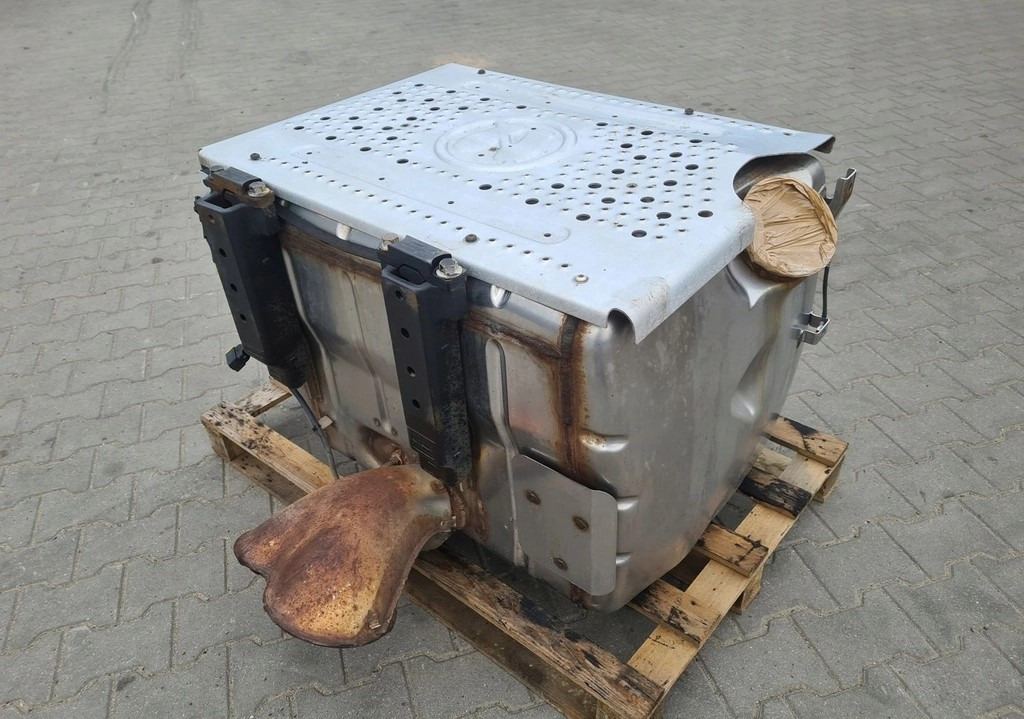 FORD KATALIZATOR TŁUMIK DPF FILTR KOMPLETNY FORD F-MAX CARGO 500 EURO 6 - Muffler for Truck: picture 5 FORD KATALIZATOR TŁUMIK DPF FILTR KOMPLETNY FORD F-MAX CARGO 500 EURO 6 - Muffler for Truck: picture 5