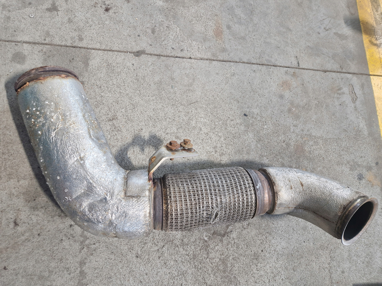 FORD RURA WYDECHOWA KATALIZATORA FORD F-MAX CARGO EURO 6 - Exhaust pipe for Truck: picture 2 FORD RURA WYDECHOWA KATALIZATORA FORD F-MAX CARGO EURO 6 - Exhaust pipe for Truck: picture 2