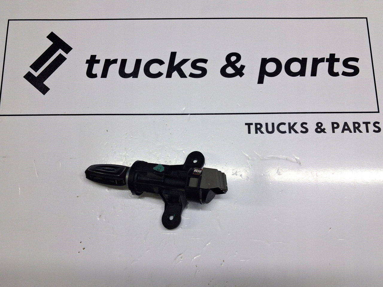 FORD STACYJKA Z KLUCZYKIEM FORD F-MAX EURO 6 - Electrical system for Truck: picture 1 FORD STACYJKA Z KLUCZYKIEM FORD F-MAX EURO 6 - Electrical system for Truck: picture 1