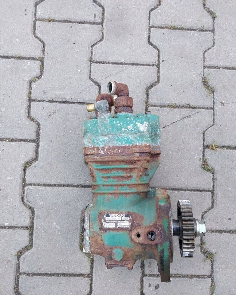 Knorr-Bremse 21931626 Renault D8K D5 - Air brake compressor for Truck: picture 2 Knorr-Bremse 21931626 Renault D8K D5 - Air brake compressor for Truck: picture 2