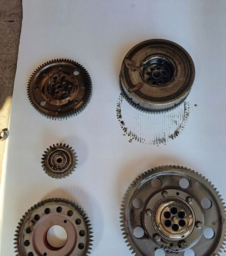 VOLVO KOŁA ROZRZĄDU ROZRZĄD KOMPLETNY RENAULT GAMA T DTI 13 VOLVO FH 4 FM 4 D13K - Camshaft for Truck: picture 1 VOLVO KOŁA ROZRZĄDU ROZRZĄD KOMPLETNY RENAULT GAMA T DTI 13 VOLVO FH 4 FM 4 D13K - Camshaft for Truck: picture 1