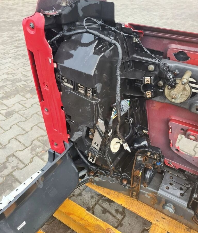 Volvo FH FM 9 13 LIFT Volvo VOLVO FH FM 9 13 LIFT - Bumper for Truck: picture 4 Volvo FH FM 9 13 LIFT Volvo VOLVO FH FM 9 13 LIFT - Bumper for Truck: picture 4