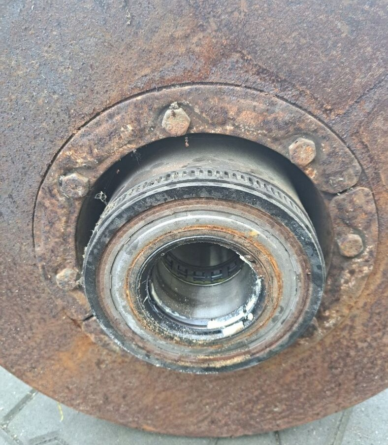 Volvo PIASTA PRZÓD 68MM VOLVO FH FM 9 13 RENAULT DXI FI - Hub for Truck: picture 2 Volvo PIASTA PRZÓD 68MM VOLVO FH FM 9 13 RENAULT DXI FI - Hub for Truck: picture 2