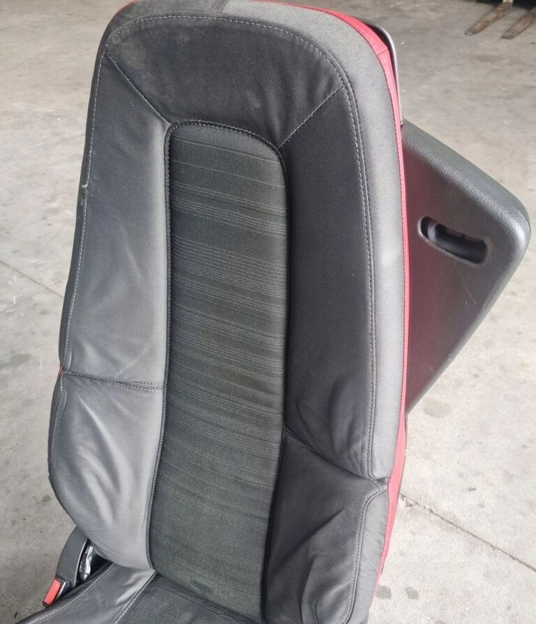 Volvo PNEUMATYCZNY Volvo FH 4 FM 4 AUTOMAT - Seat for Truck: picture 4 Volvo PNEUMATYCZNY Volvo FH 4 FM 4 AUTOMAT - Seat for Truck: picture 4