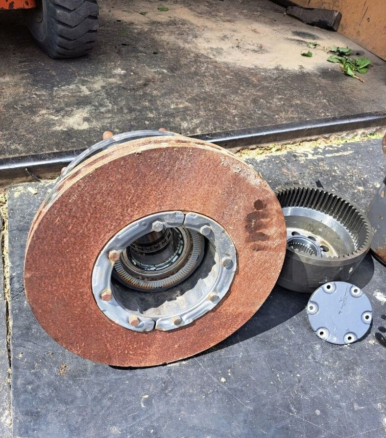 Volvo ZWOLNICA KOMPLETNA PIASTA VOLVO FH FM RENAULT DXI 3192335 - Hub for Truck: picture 4 Volvo ZWOLNICA KOMPLETNA PIASTA VOLVO FH FM RENAULT DXI 3192335 - Hub for Truck: picture 4