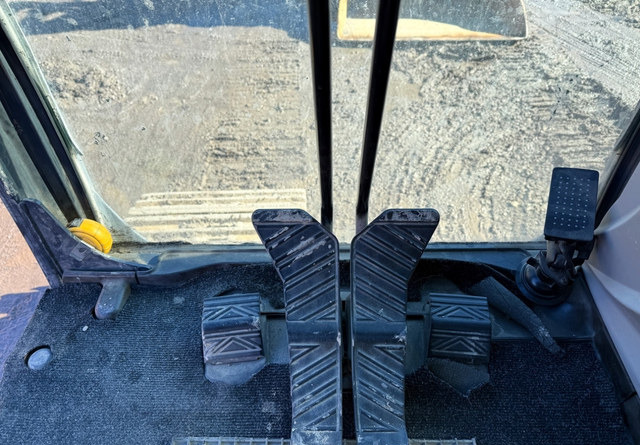 Crawler excavator KobelcoSK300 LC-11: picture 16