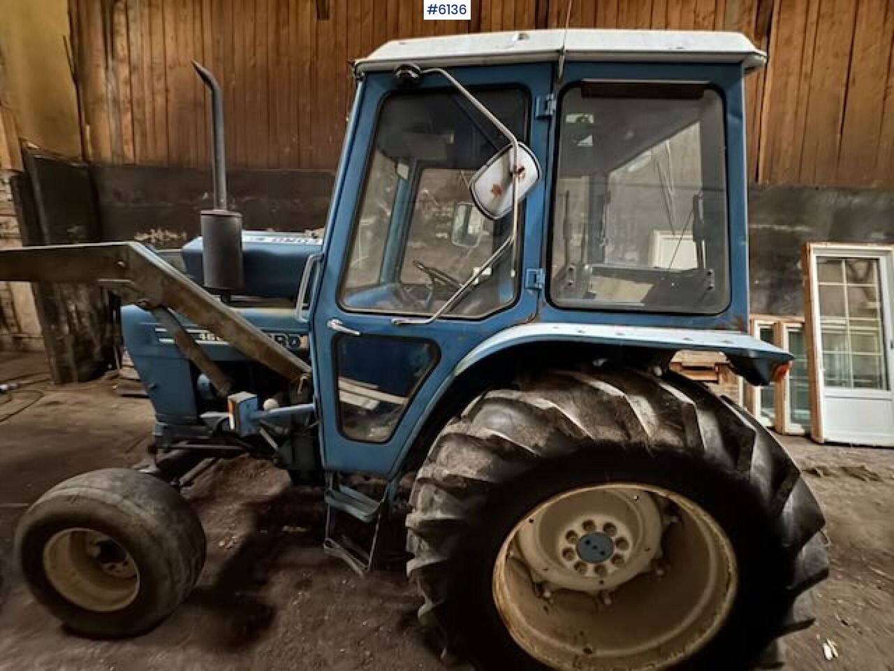 1981 Ford 4600 with front loader! - Farm tractor: picture 3 1981 Ford 4600 with front loader! - Farm tractor: picture 3
