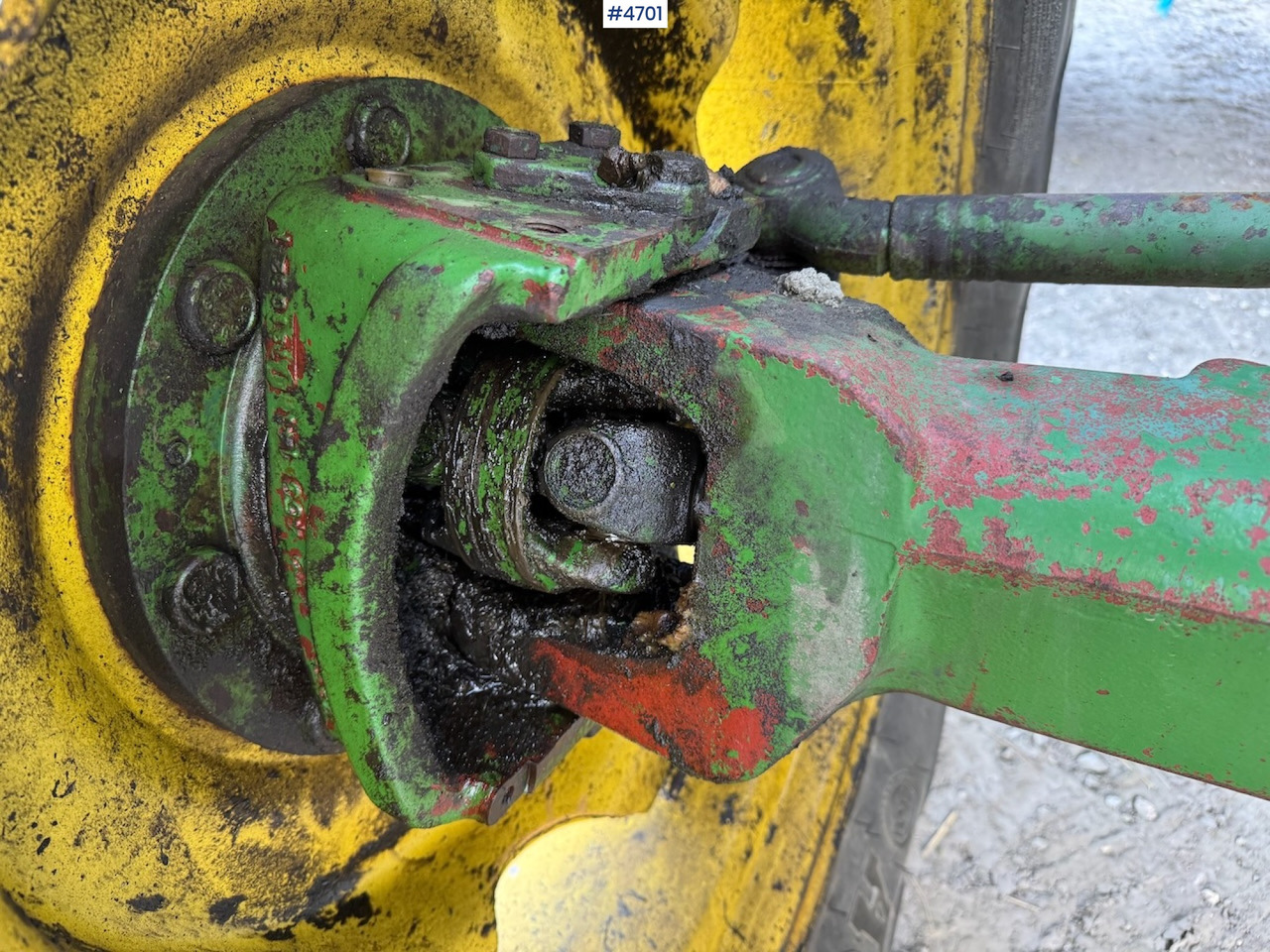 Farm tractor 1983 John Deere 3040 Power Synchron: picture 23