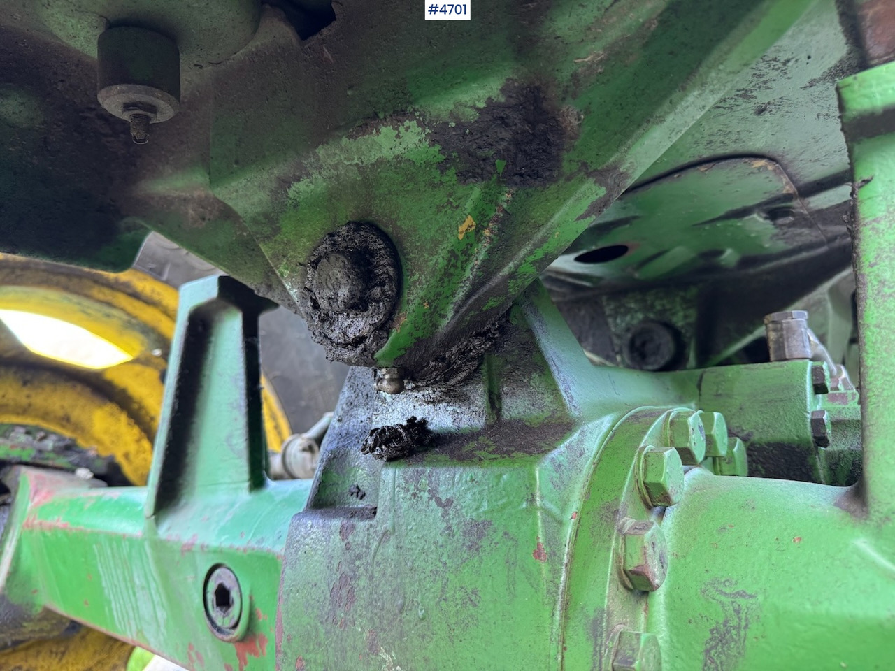 Farm tractor 1983 John Deere 3040 Power Synchron: picture 25