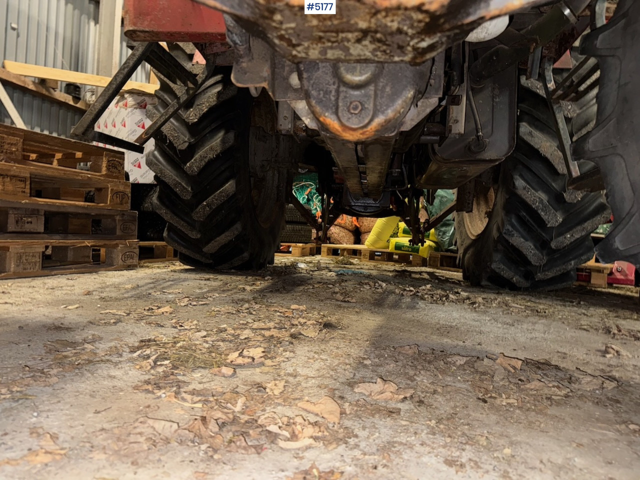 Farm tractor 1984 Massey Ferguson 675: picture 16