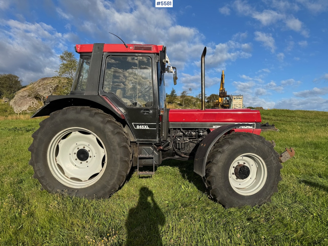 1992 Case IH 845 XL w/ front hydraulics - Farm tractor: picture 2 1992 Case IH 845 XL w/ front hydraulics - Farm tractor: picture 2