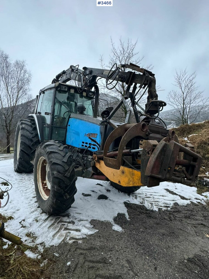 1993 Valmet 8100 m/ Hiab FMV Crane and timber trailer - Farm tractor: picture 3 1993 Valmet 8100 m/ Hiab FMV Crane and timber trailer - Farm tractor: picture 3