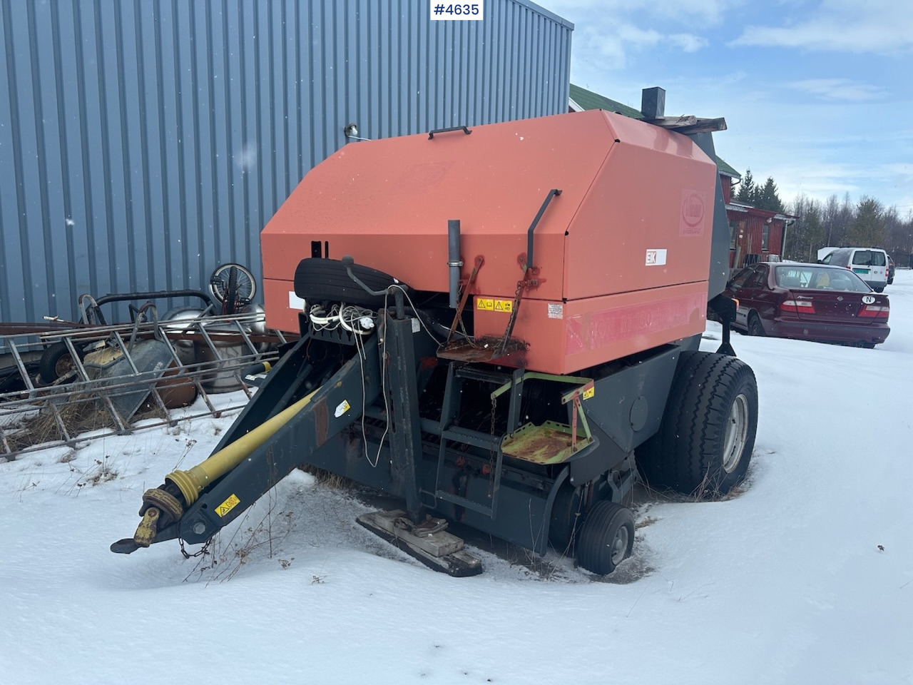 1998 Vicon RF 130 Round baler. - Tedding equipment: picture 1 1998 Vicon RF 130 Round baler. - Tedding equipment: picture 1