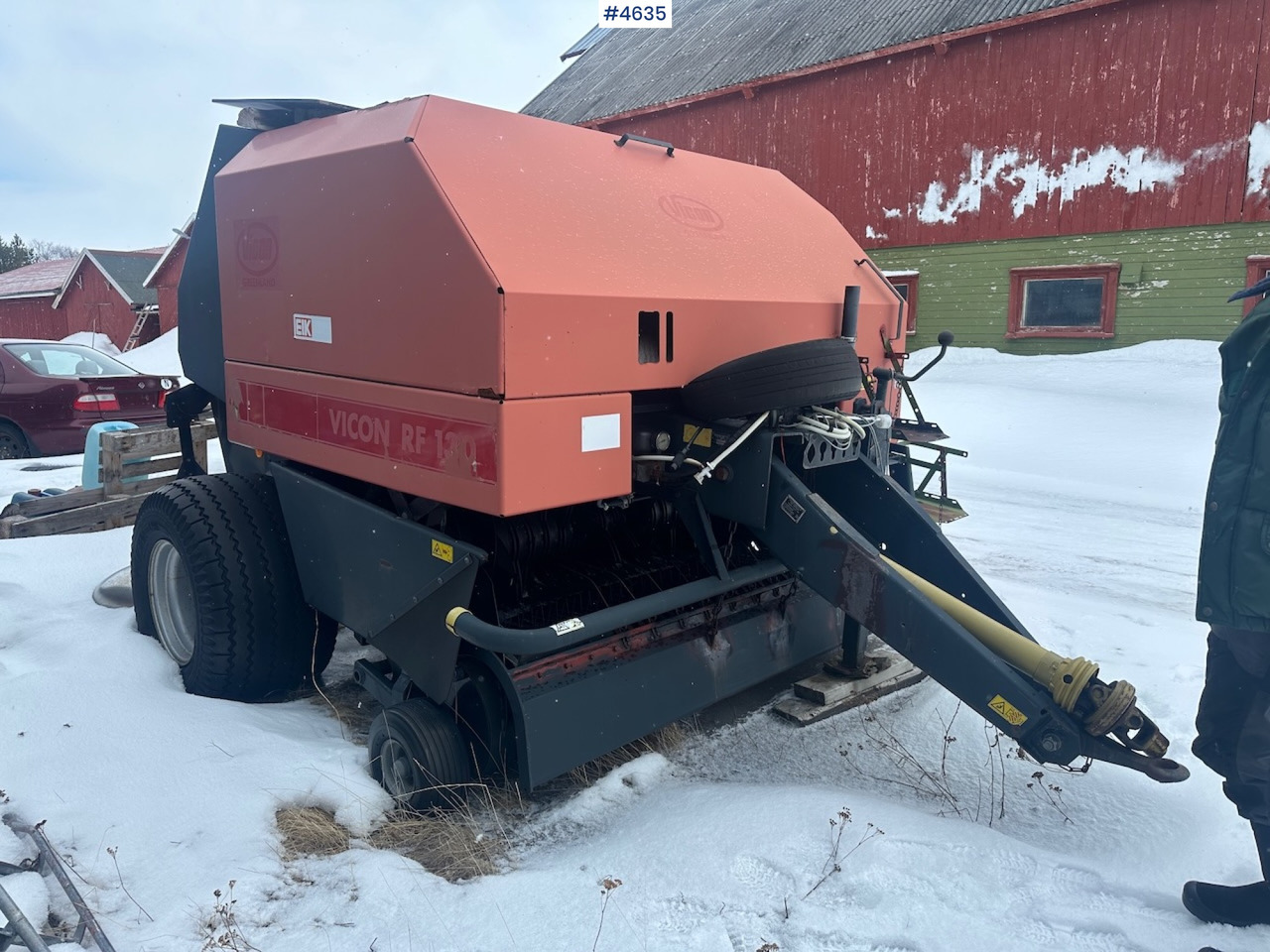 1998 Vicon RF 130 Round baler. - Tedding equipment: picture 2 1998 Vicon RF 130 Round baler. - Tedding equipment: picture 2