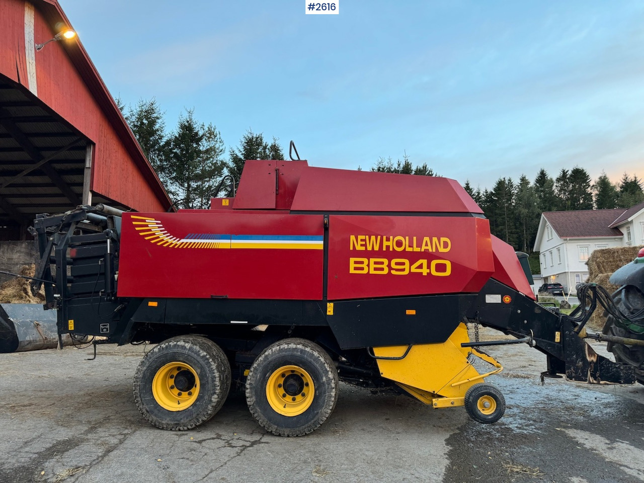 2001 New Holland BB940 square baler - Tedding equipment: picture 2 2001 New Holland BB940 square baler - Tedding equipment: picture 2