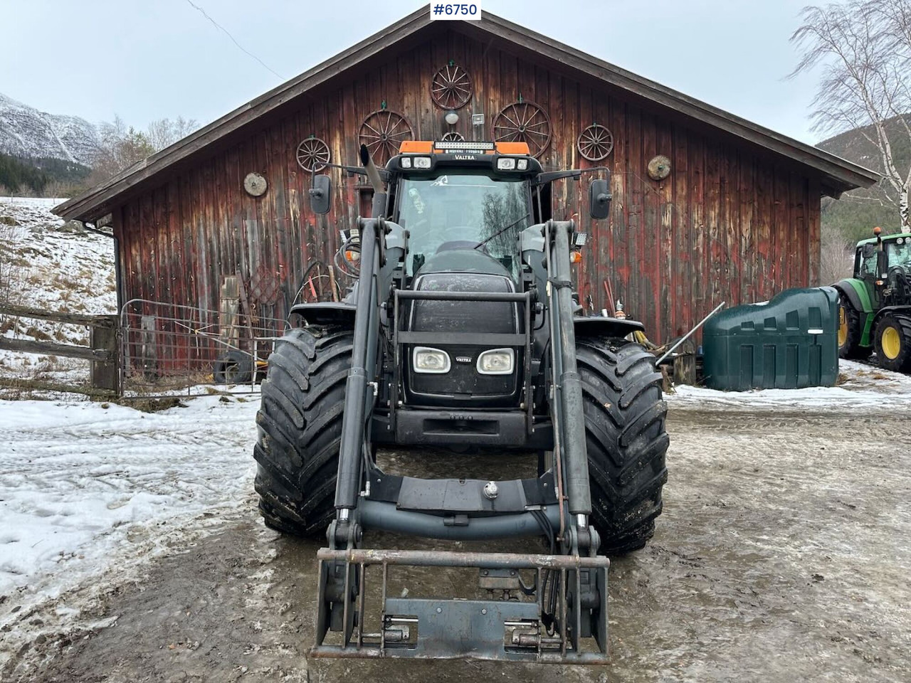 2006 Valtra T190 4x4 w/ Front loader and new gearbox! SEE VIDEO. - Farm tractor: picture 4 2006 Valtra T190 4x4 w/ Front loader and new gearbox! SEE VIDEO. - Farm tractor: picture 4