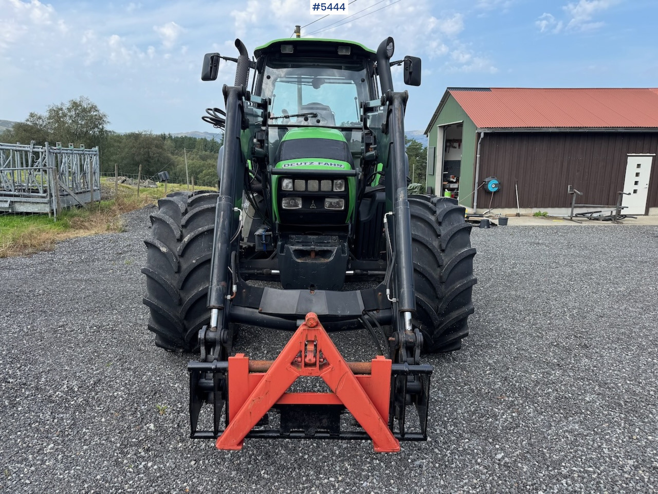 2008 Deutz Fahr Agrotron 150.7 w/ front loader. - Farm tractor: picture 2 2008 Deutz Fahr Agrotron 150.7 w/ front loader. - Farm tractor: picture 2