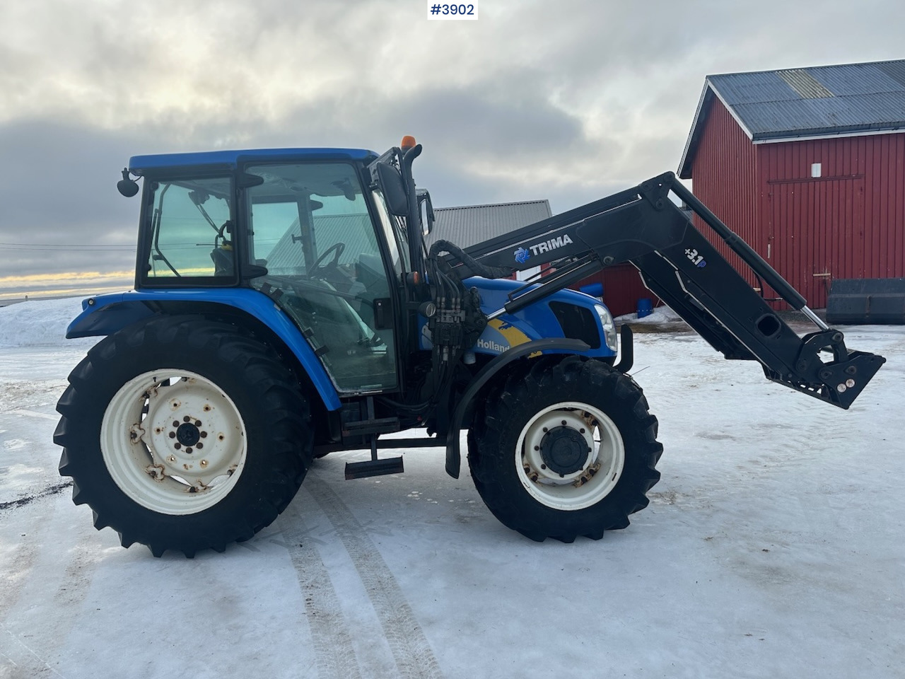 2011 New Holland T5070 4x4 m/ frontlaster - Farm tractor: picture 5 2011 New Holland T5070 4x4 m/ frontlaster - Farm tractor: picture 5