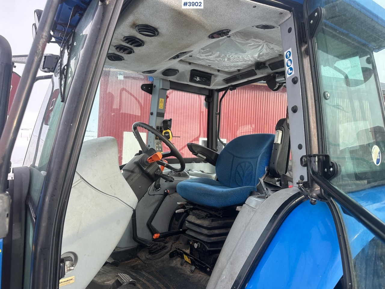 2011 New Holland T5070 4x4 m/ frontlaster leasing 2011 New Holland T5070 4x4 m/ frontlaster: picture 29