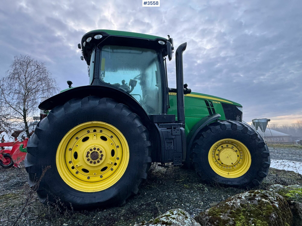 2012 John Deere 7230R w/ GPS and 3 hydraulic outlets! - Farm tractor: picture 2 2012 John Deere 7230R w/ GPS and 3 hydraulic outlets! - Farm tractor: picture 2